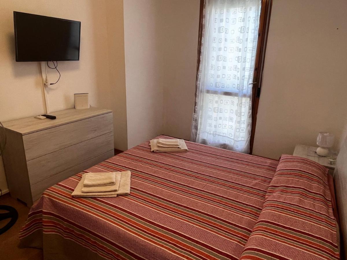 Alghero Sun & Sea - Spiaggia A 50 Metri エクステリア 写真