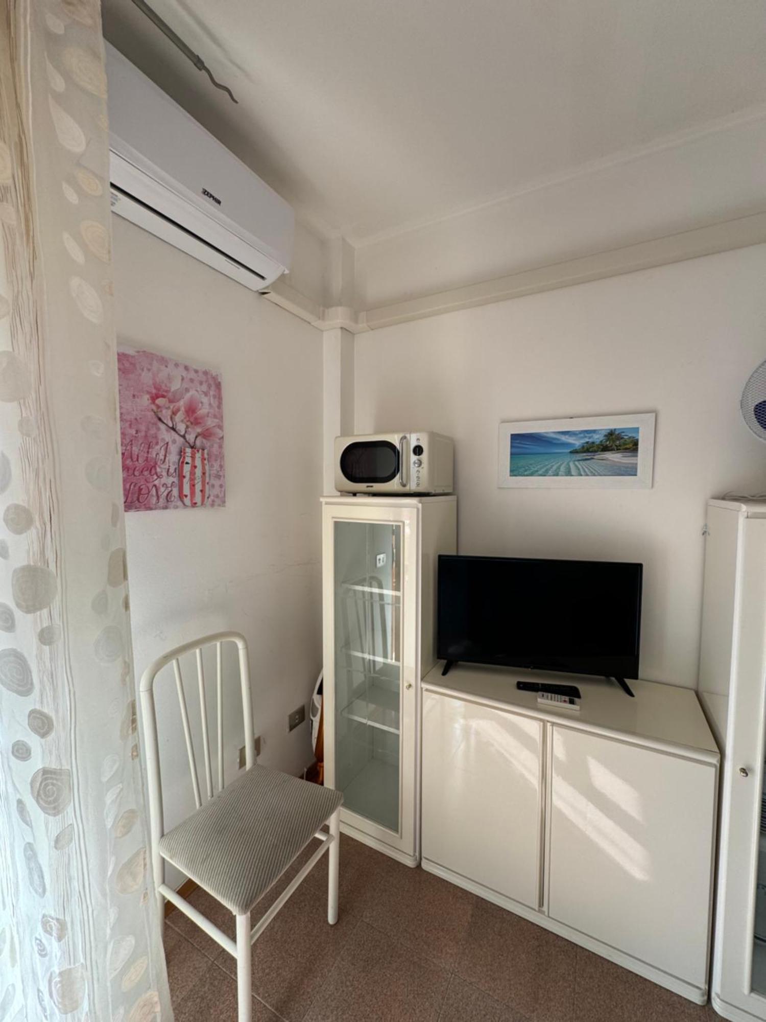 Alghero Sun & Sea - Spiaggia A 50 Metri エクステリア 写真